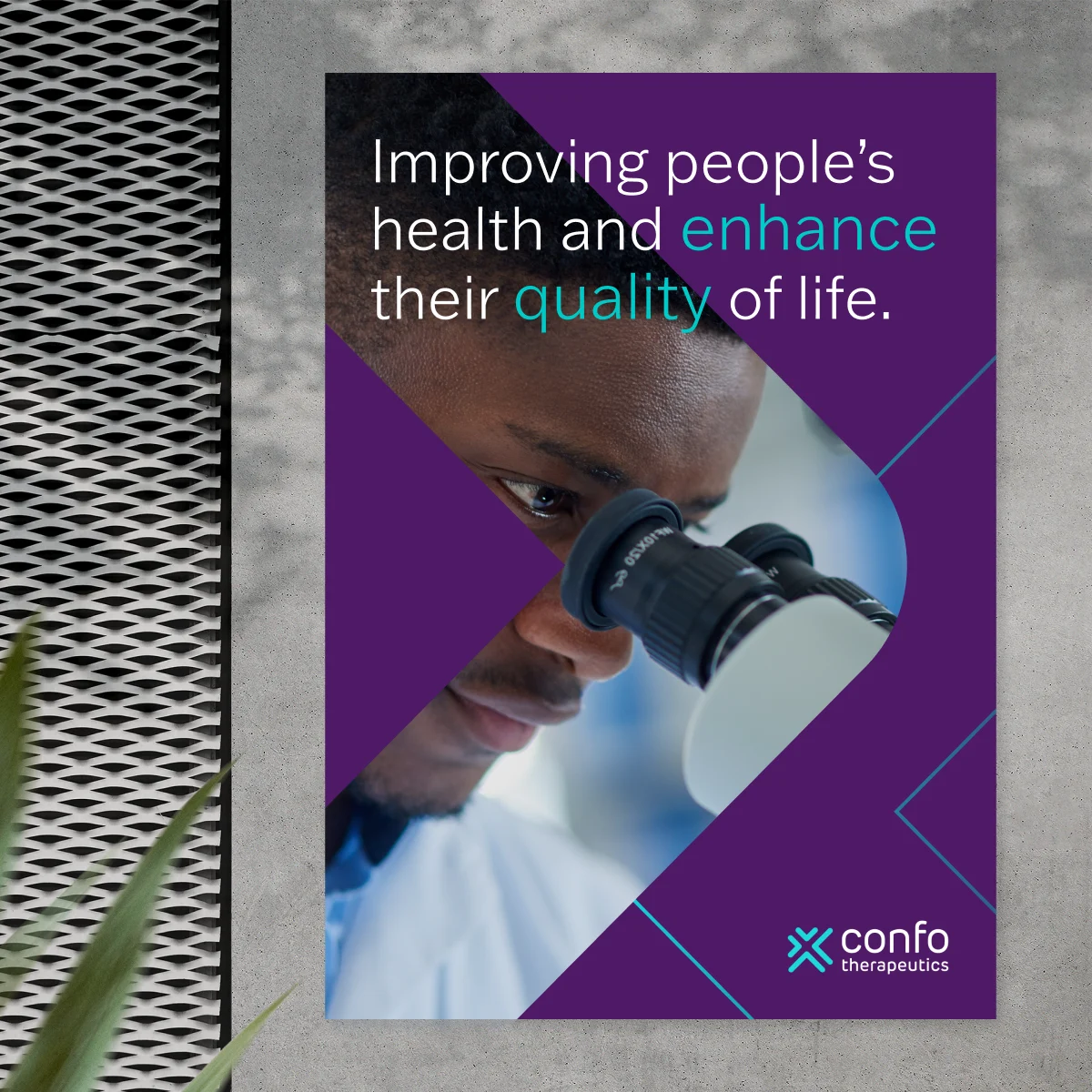 Poster van Confo Therapeutics waarop een wetenschapper te zien is die in het laboratorium door een microscoop kijkt